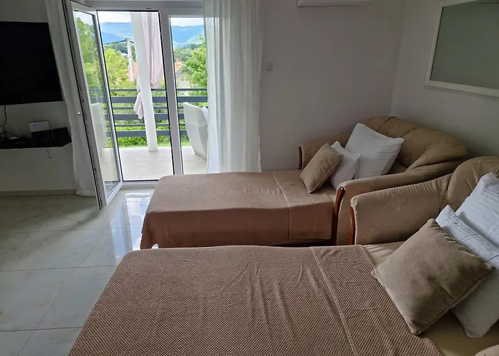 Villa Otto - Private Pool & Garden