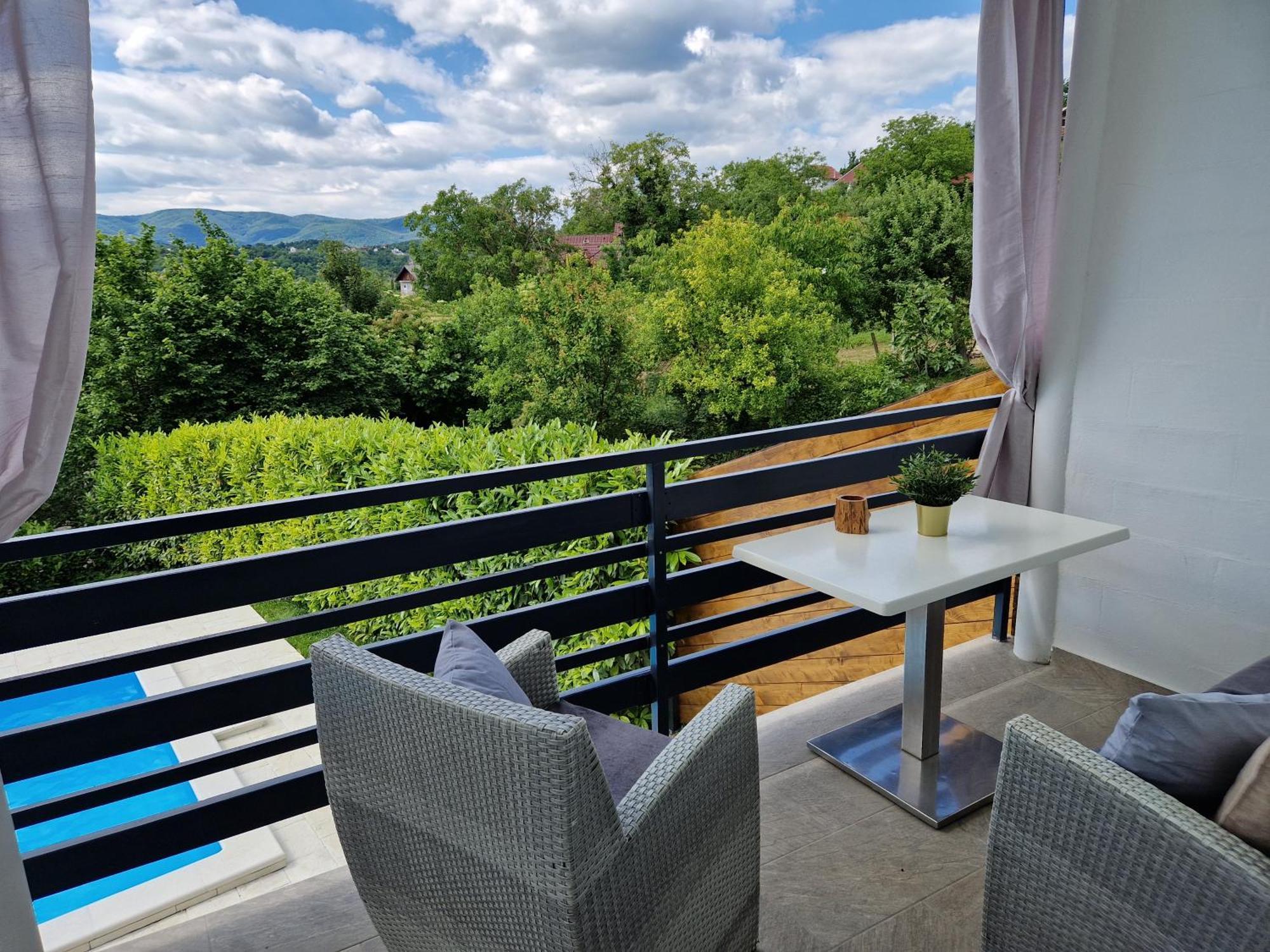 Otto - Private Pool & Garden Villa *