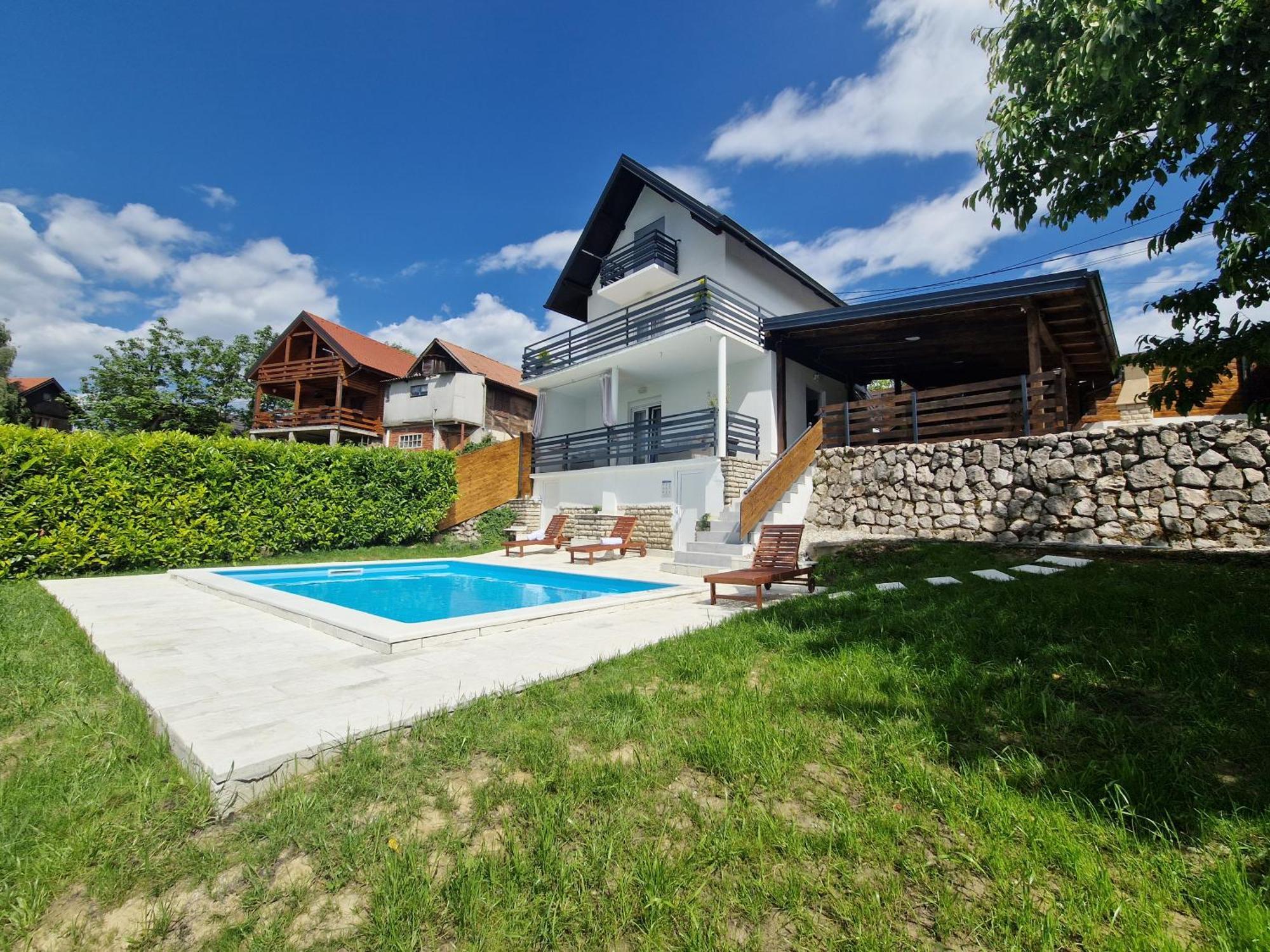 Otto - Private Pool & Garden * Zagabria